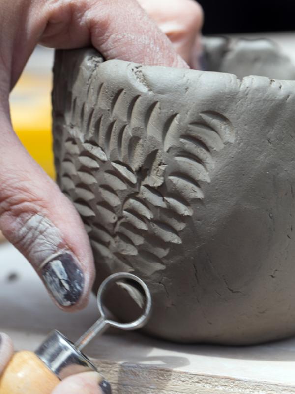 Deux mains la terre - Marc Zommer Photographies