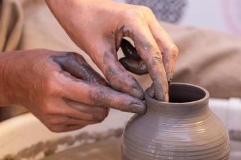 atelier poterie deux mains la terre marc zommer photographies