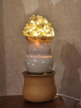 04 deux mains la terre cathy ocquet poterie region lilloise web