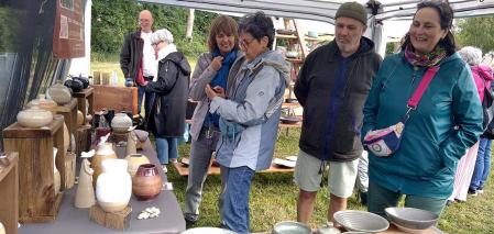 Deux mains la terre cathy ocquet poterie region lilloise 02 web