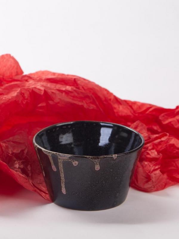 Petit recipient poterie lille deux mains la terre marc zommer photographies