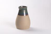 Pic12 poterie lille deux mains la terre marc zommer photographies pichet