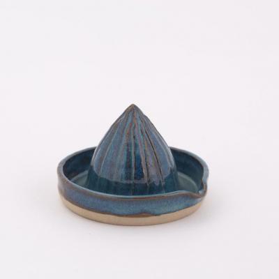 Preag1 deux mains la terre marc zommer photographies poterie lille 58