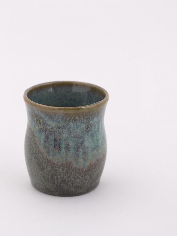 POT14 deux mains la terre marc zommer photographies poterie lille 37