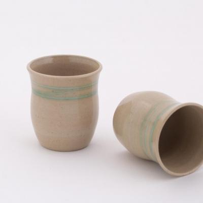 Ver4 deux mains la terre marc zommer photographies poterie lille 47